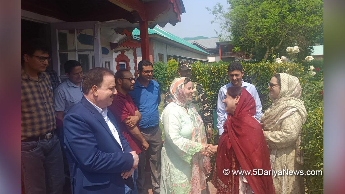 Sakeena Masood, Sakeena Itoo, Jammu and Kashmir National Conference, National Conference, Kashmir, Jammu And Kashmir, Jammu, Shaheed Himayun Muzzamil Memorial Government Degree College Boys Anantnag