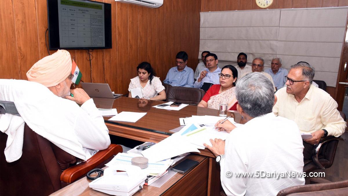 Governor administers oath to newly appointed Chief Information Commissioner and State Information Commissioners