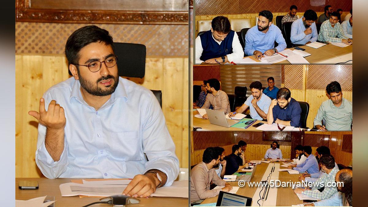 Akshay Labroo, Srinagar, Deputy Commissioner Srinagar, Kashmir, Jammu And Kashmir, District Administration Srinagar
