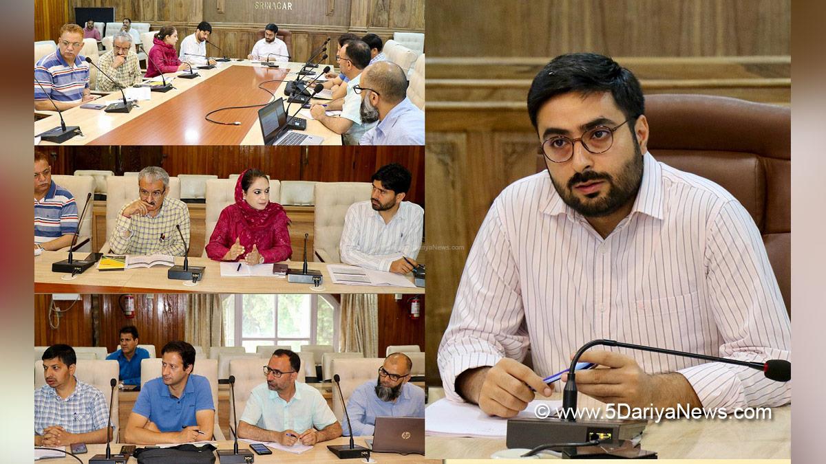 Akshay Labroo, Srinagar, Deputy Commissioner Srinagar, Kashmir, Jammu And Kashmir, District Administration Srinagar