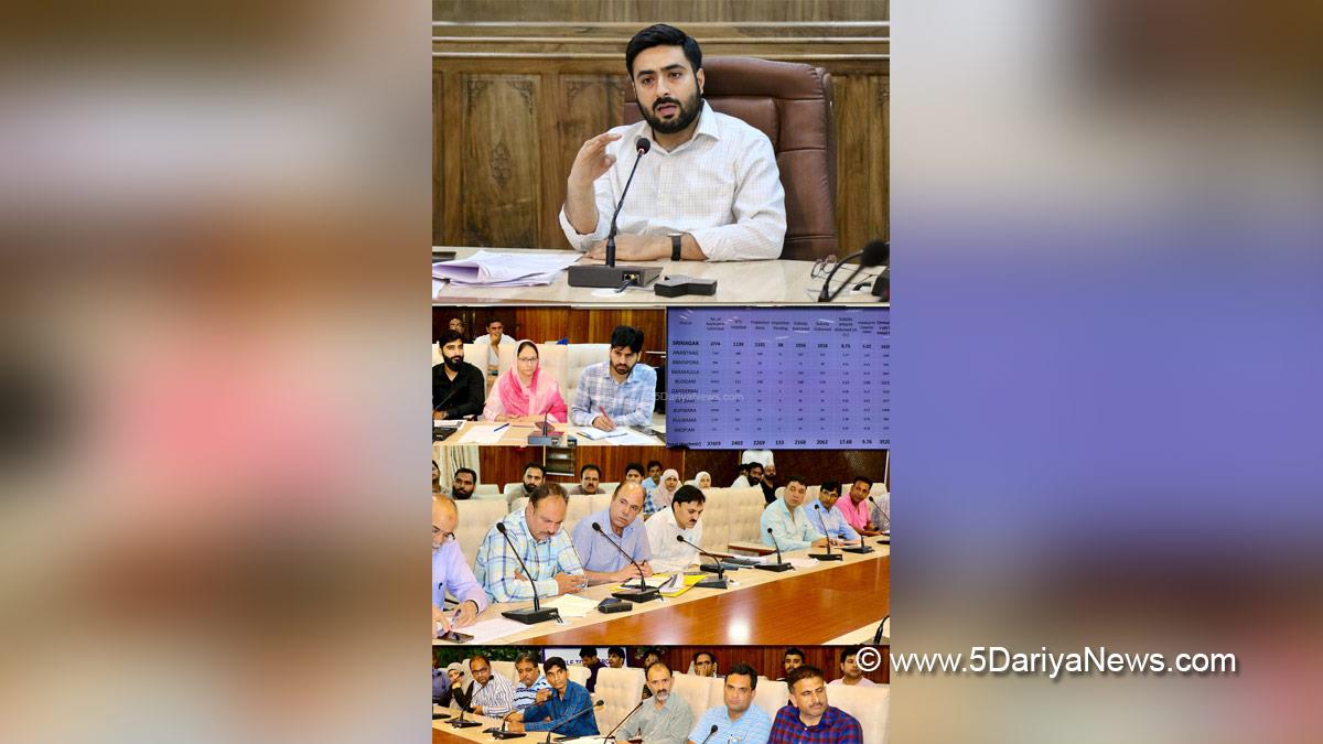 Akshay Labroo, Srinagar, Deputy Commissioner Srinagar, Kashmir, Jammu And Kashmir, District Administration Srinagar