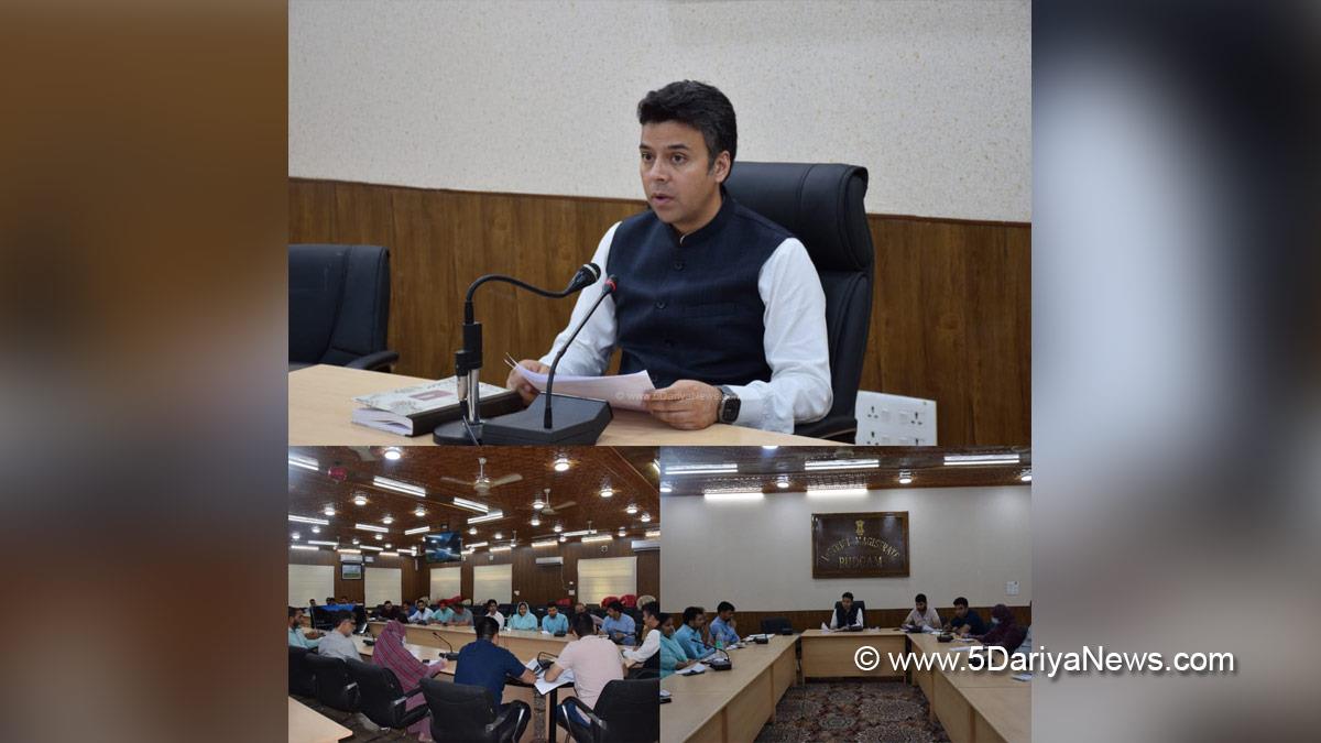 Dr Bilal Mohi Ud Din Bhat, Budgam, Deputy Commissioner Budgam, DC Budgam, Kashmir, Jammu And Kashmir, Jammu, District Administration Budgam