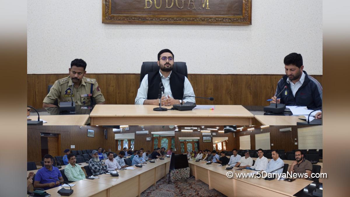 Akshay Labroo, Budgam, Deputy Commissioner Budgam, DC Budgam, Kashmir, Jammu And Kashmir, Jammu, District Administration Budgam