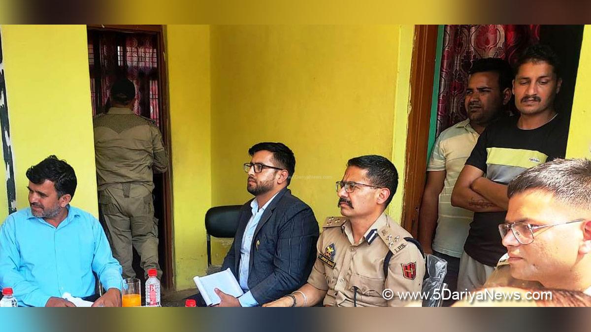 Abhishek Sharma, Rajouri, DDC Rajouri, District Development Commissioner Rajouri, Kashmir, Jammu And Kashmir, Jammu, District Administration Rajouri, DIG Rajouri Poonch Range, Tejinder Singh