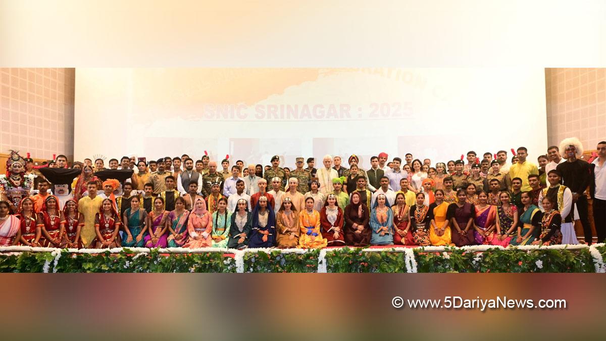 Manoj Sinha, Lieutenant Governor JK, Raj Bhavan, Jammu, Srinagar, Kashmir, Jammu And Kashmir, Akshay Labroo, Deputy Commissioner Srinagar, DC Srinagar, Vijay Kumar Bidhuri, DDC Kashmir, Divisional Commissioner Kashmir, National Cadet Corps, NCC, NCC Cadets, Special National Integration Camp, Chinar Auditorium, Badami Bagh Cantt