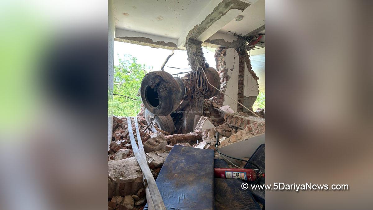 Hadsa, Ahmedabad Plane Crash, Air India flight AI 171, Ahmedabad to London,Gatwick Airport, Sardar Vallabhbhai Patel International Airport, Ahmedabad, Airport Authority