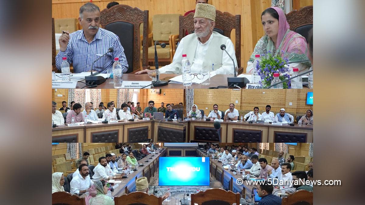 Manzoor Ahmad Qadri, Bandipora, Deputy Commissioner Bandipora, Kashmir, Jammu And Kashmir, Jammu, District Administration Bandipora, Ab Gani Bhat