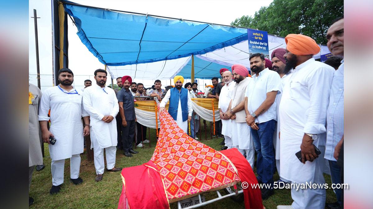 Bhagwant Mann, Bhagwant Singh Mann, AAP, Aam Aadmi Party, Aam Aadmi Party Punjab, AAP Punjab, Government of Punjab, Punjab Government, Punjab, Chief Minister Of Punjab, Baltej Pannu, Hardeep Singh Mundian, Gurmeet Singh Khudian, Ludhiana