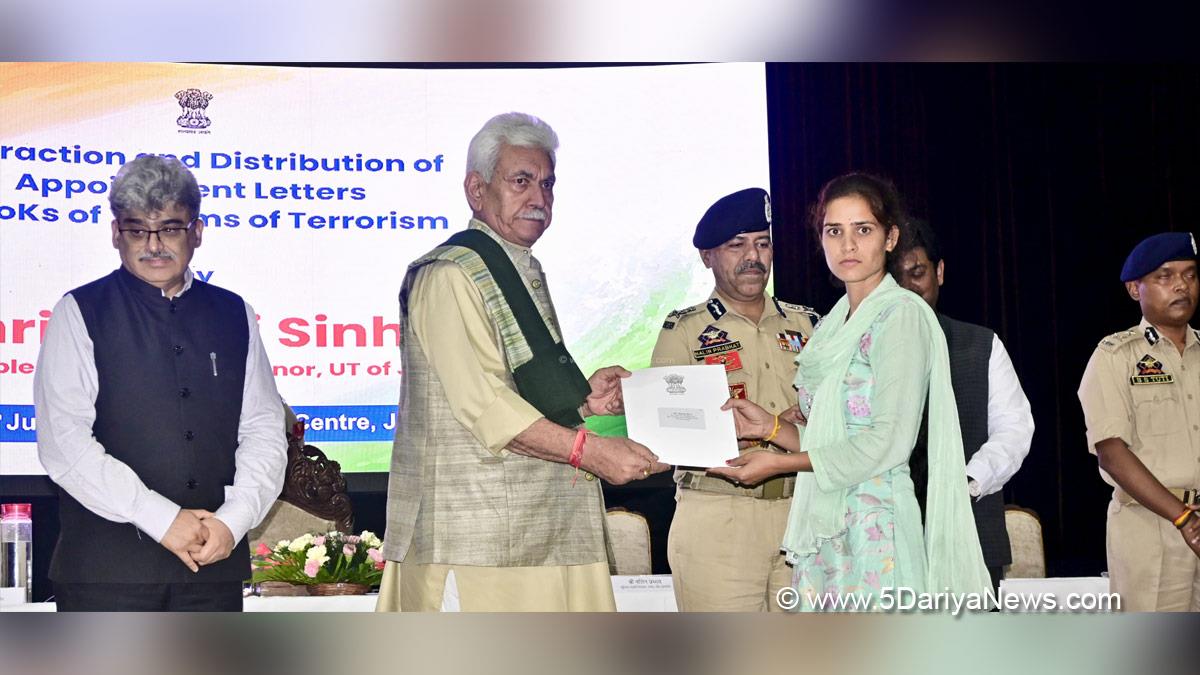 Manoj Sinha, Lieutenant Governor JK, Raj Bhavan, Jammu, Srinagar, Kashmir, Jammu And Kashmir, Atal Dulloo, Chief Secretary Kashmir