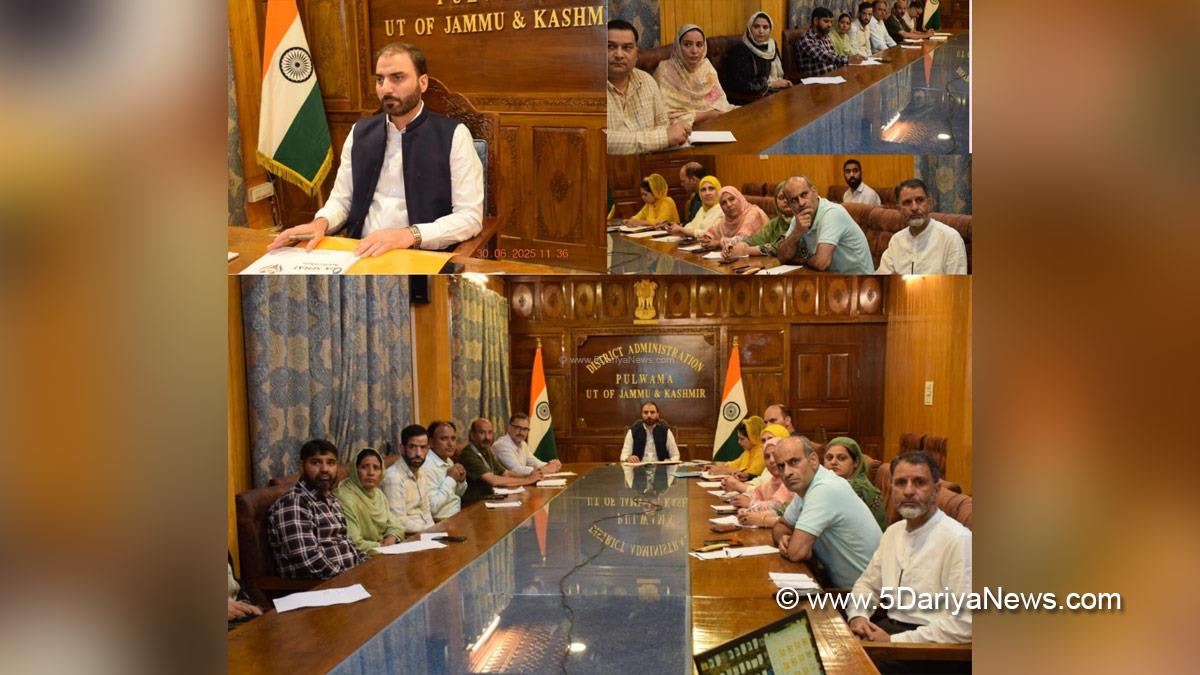 Dr Basharat Qayoom, Pulwama, Deputy Commissioner Pulwama, Kashmir, Jammu And Kashmir, Jammu, District Administration Pulwama