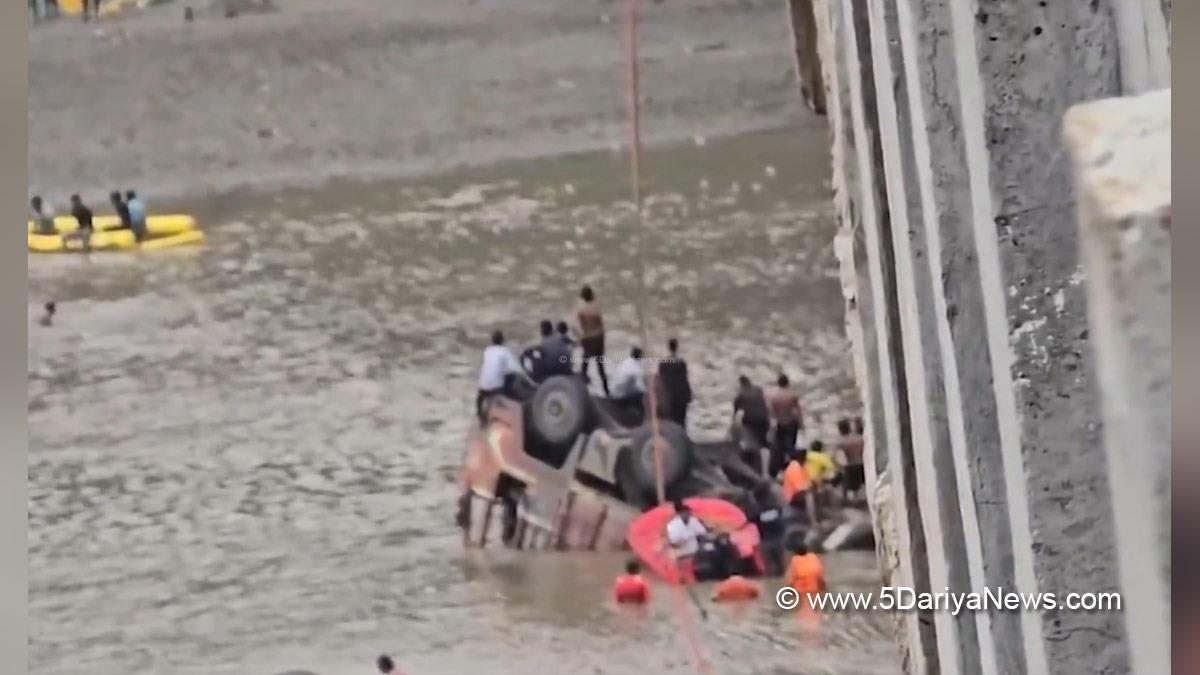 Bhupendra Patel, Vadodara, Vadodara Brigde Collapse, Vadodara Brigde Collapse Reason, Vadodara Brigde Collapse News, Vadodara Brigde Collapse Today