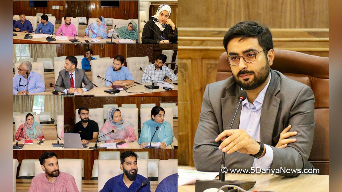 Akshay Labroo, Srinagar, Deputy Commissioner Srinagar, Kashmir, Jammu And Kashmir, District Administration Srinagar, Mission Yuva