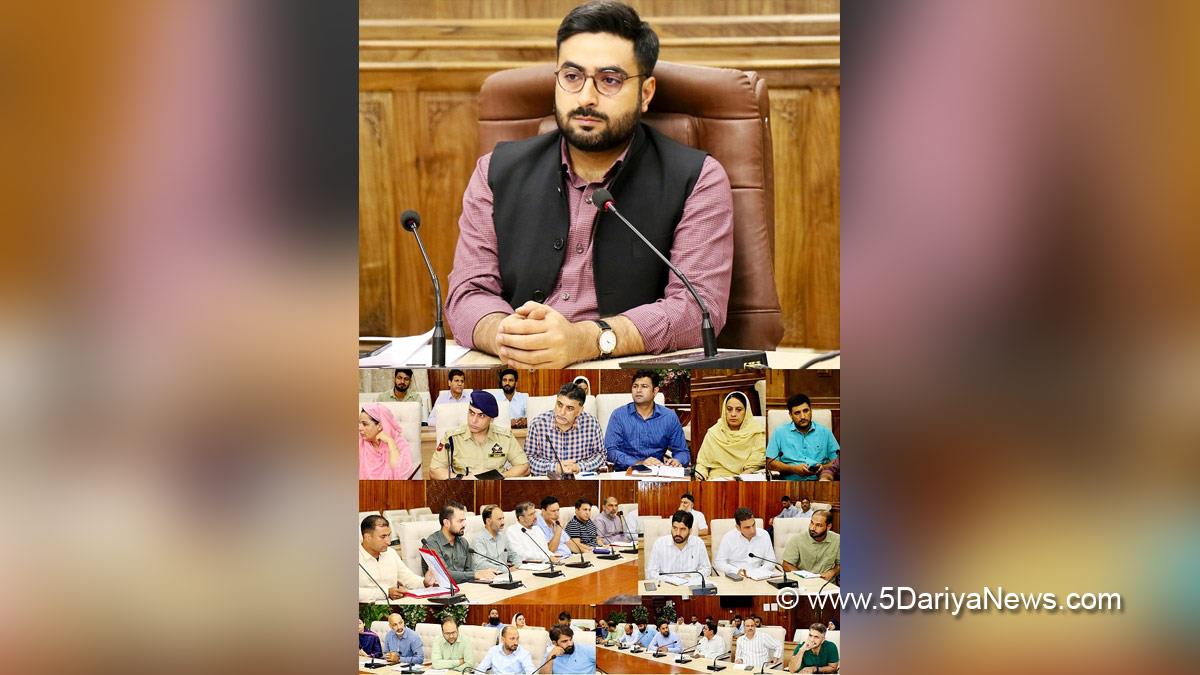 Akshay Labroo, Srinagar, Deputy Commissioner Srinagar, Kashmir, Jammu And Kashmir, District Administration Srinagar