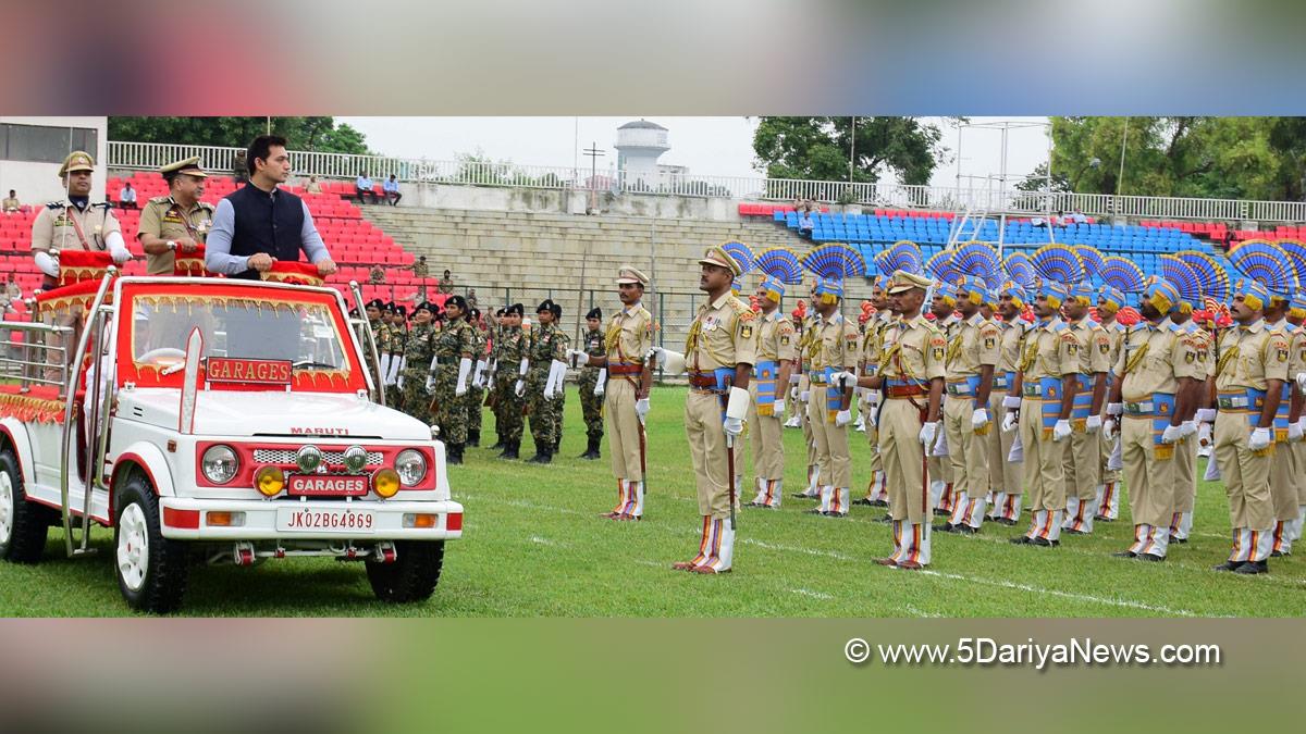 Rakesh Minhas, Dr Rakesh Minhas, DC Jammu, Jammu, Deputy Commissioner Jammu, Kashmir, Jammu And Kashmir, District Administration Jammu, Independence Day, Independence Day 2025, 79th Independence Day, 79th Independence Day 2025