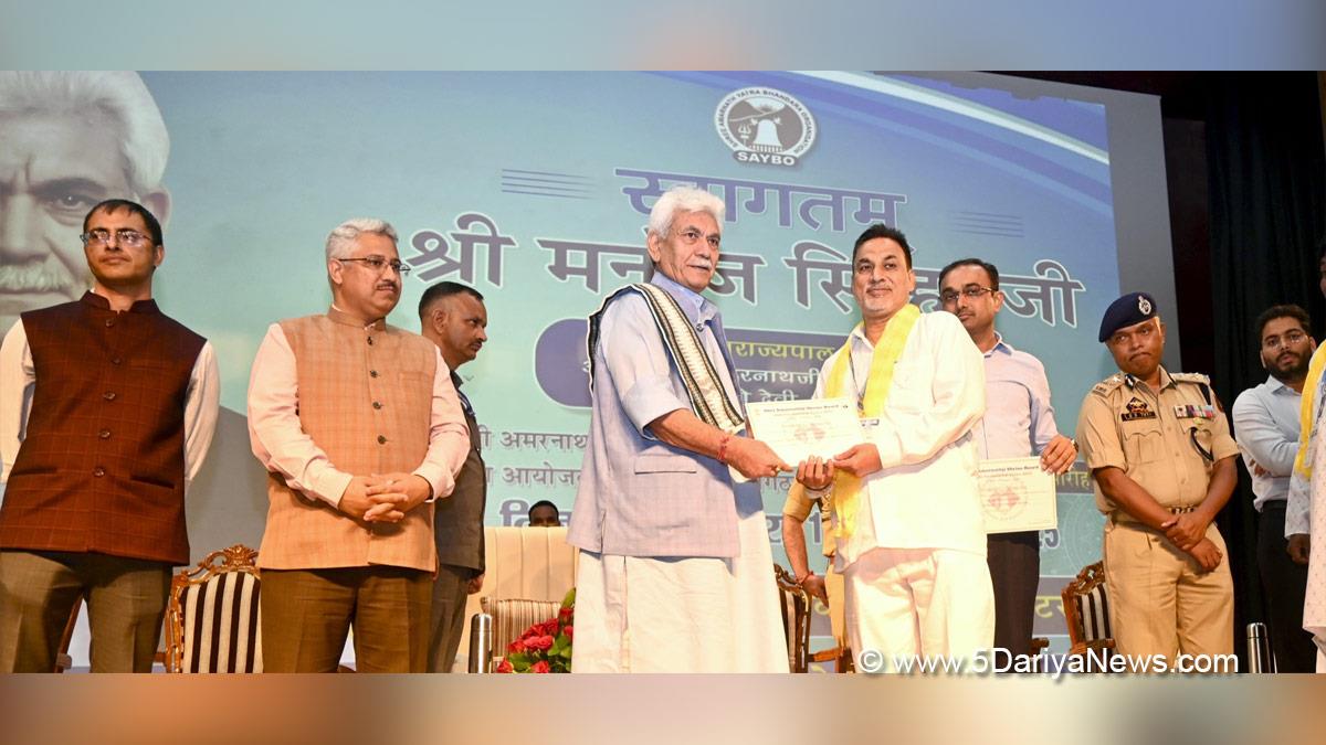 Manoj Sinha, Lieutenant Governor JK, Raj Bhavan, Jammu, Srinagar, Kashmir, Jammu And Kashmir, Ramesh Kumar, DDC Jammu, Divisional Commissioner Jammu, Shri Amarnath Ji Yatra, Shri Amarnathji Yatra 2025, Amarnathji Yatra, Amarnathji Yatra 2025, Shri Amarnath Ji Pilgrimage, Shri Amarnathji Shrine Board, SASB, SANJY 2025