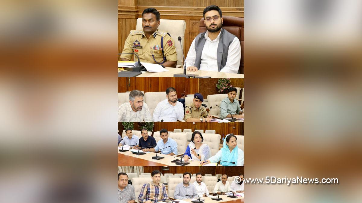 Akshay Labroo, Srinagar, Deputy Commissioner Srinagar, Kashmir, Jammu And Kashmir, District Administration Srinagar