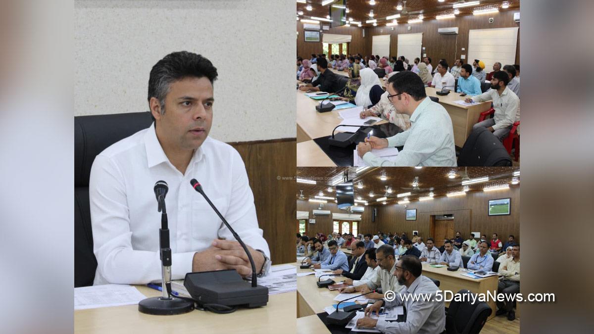 Dr Bilal Mohi Ud Din Bhat, Budgam, Deputy Commissioner Budgam, DC Budgam, Kashmir, Jammu And Kashmir, Jammu, District Administration Budgam