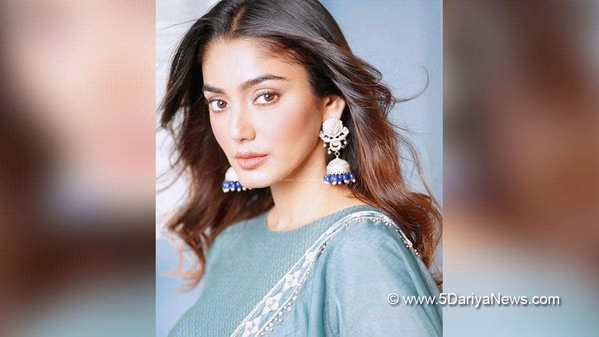 Bollywood, Entertainment, Mumbai, Actress, Cinema, Hindi Films, Movie, Mumbai News, Heroine, Sana Makbul