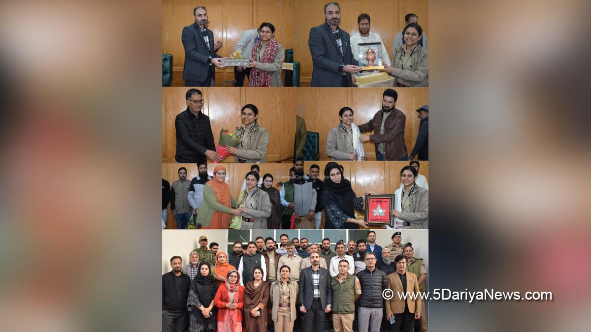 Dr Basharat Qayoom, Pulwama, Deputy Commissioner Pulwama, Kashmir, Jammu And Kashmir, Jammu, District Administration Pulwama