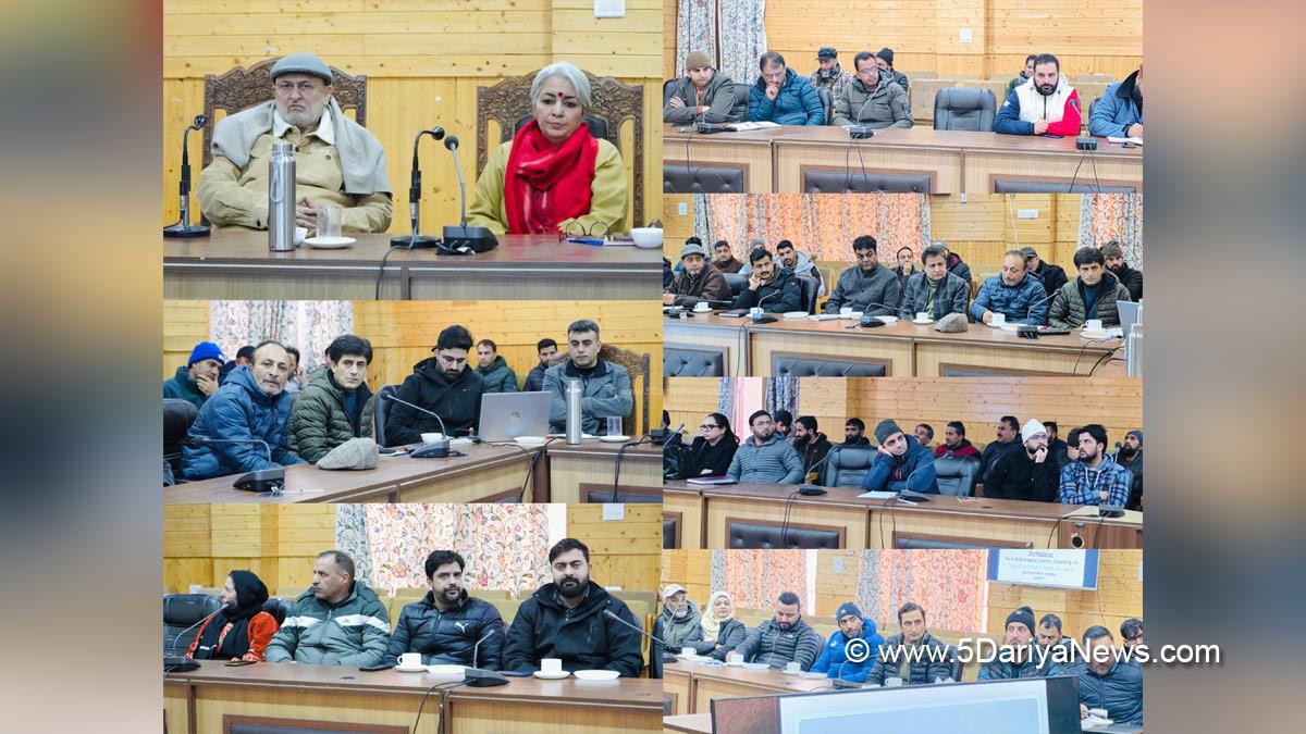 Indu Kanwal Chib, Bandipora, Deputy Commissioner Bandipora, Kashmir, Jammu And Kashmir, Jammu, District Administration Bandipora, Masood Hassan Samoon, Prashasan Gaon Ki Ore, Good Governance Week