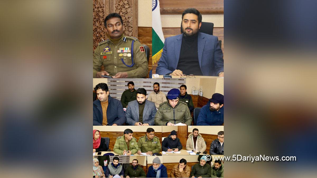 Akshay Labroo, Srinagar, Deputy Commissioner Srinagar, Kashmir, Jammu And Kashmir, District Administration Srinagar, Sandeep Chakravarthy