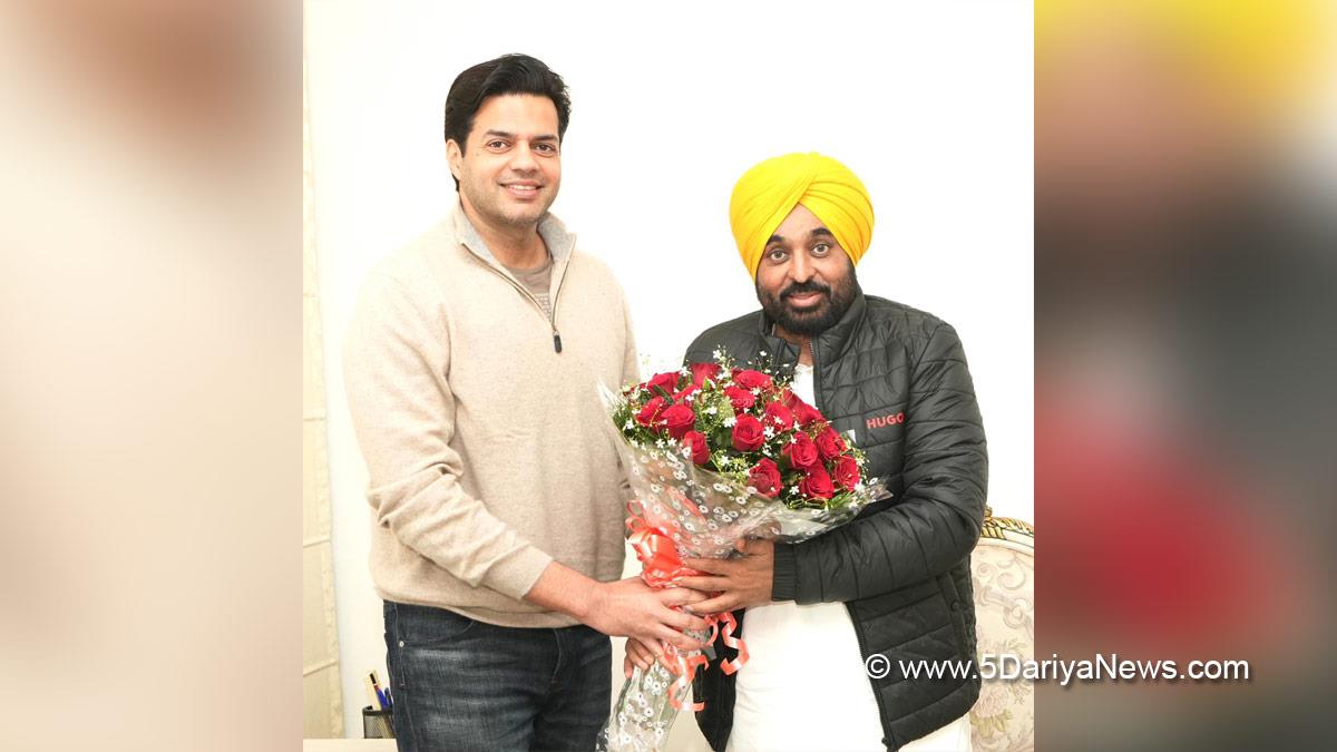 Bhagwant Mann, Bhagwant Singh Mann, AAP, Aam Aadmi Party, Aam Aadmi Party Punjab, AAP Punjab, Government of Punjab, Punjab Government, Punjab, Chief Minister Of Punjab