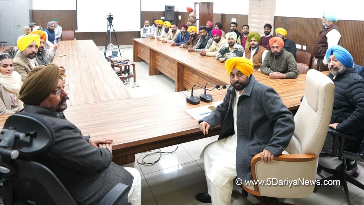 Bhagwant Mann, Bhagwant Singh Mann, AAP, Aam Aadmi Party, Aam Aadmi Party Punjab, AAP Punjab, Government of Punjab, Punjab Government, Punjab, Chief Minister Of Punjab
